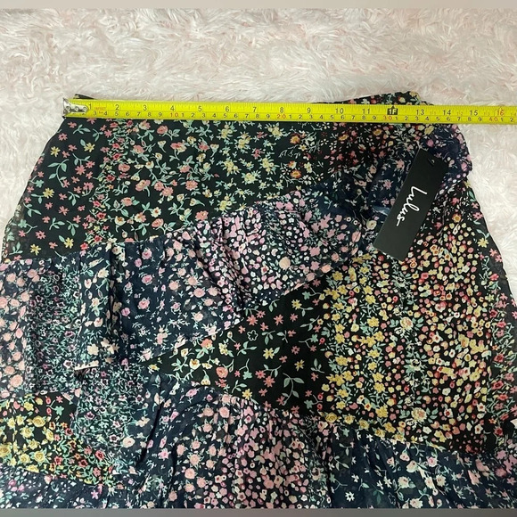 Lulus Catania Black Floral Print NWT Ruffled Mini Skirt Women’s Size Small - Picture 13 of 15
